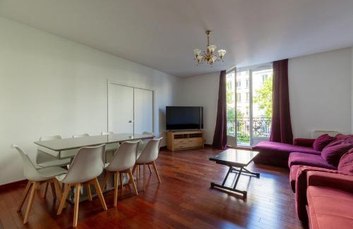 La Celle-sous-Gouzon Apartment | Charming Apartment - Arc de Triomphe