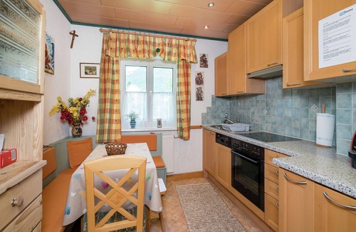 Kitzbuehel Apartment | Charming Apartment in Kitzbuhel with Balcony