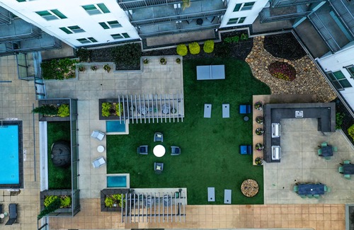 Buckhead Apartment | Charming apartment in brilliant Atlanta with fitness room, WiFi, AC