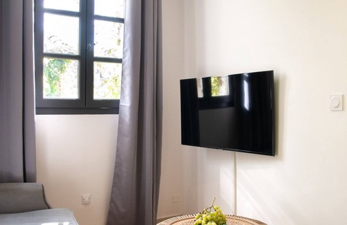 Arles City Centre Apartment | Charming apartment in historic building