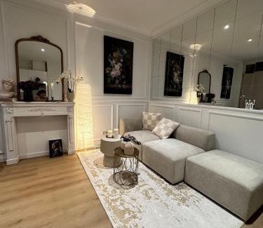 Sint-Gillis Apartment | Charming Apartment in Saint-Gilles, Brussels, Perfect Getaway