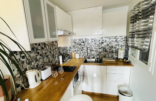 Montmartre Apartment | Charming apartment in the heart of Montmartre. On the street of Amélie Poulain