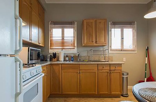 South Arroyo Apartment | Charming Apartment in the Central Pasadena