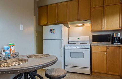 South Arroyo Apartment | Charming Apartment in the Central Pasadena