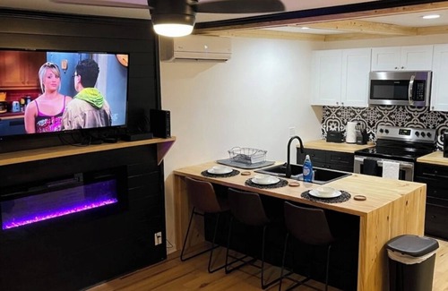 Brunswick Apartment | Charming Apartment located in Historic Brunswick; Family and Pet Friendly!