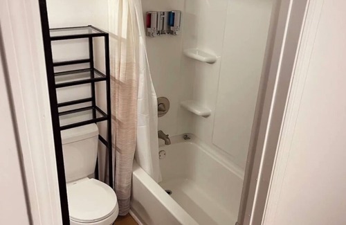 Brunswick Apartment | Charming Apartment located in Historic Brunswick; Family and Pet Friendly!