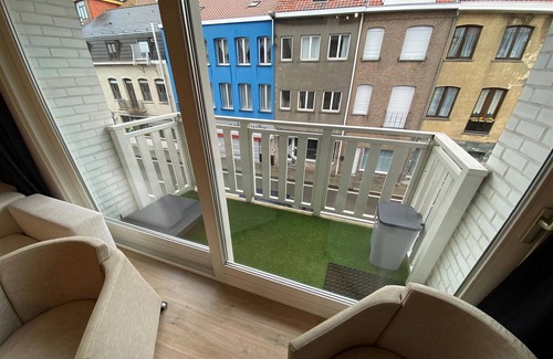 De Panne Apartment | Charming Apartment Near Beach