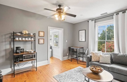 Southwest Raleigh Apartment | Charming Apartment on Popular Glenwood South