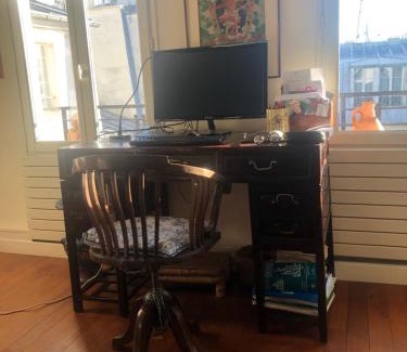 Arts-et-Metiers Apartment | Charming apartment on top floor in Marais -5P