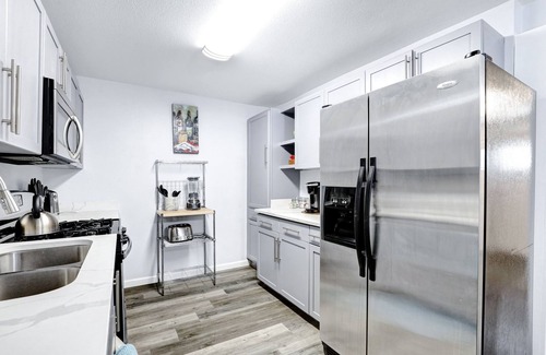 Mahncke Park Apartment | Charming Apartment in the Heart of San Antonio by RedAwning