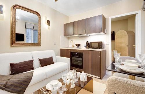 Amerique Apartment | Charming apartment with AC a proximite de Republique