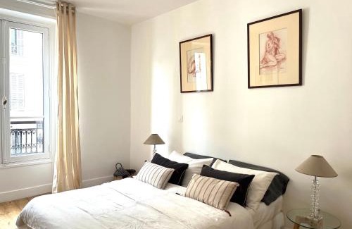 Quartier Saint-Georges Apartment | Charming appartement Moulin Rouge