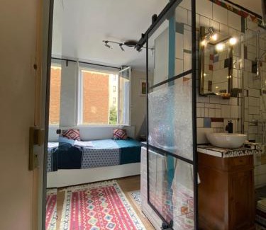 Republique–Point-du-Jour Apartment | Charming Arty Studio
