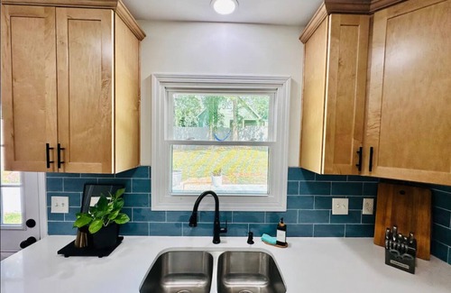 Atlanta House | Charming Atlanta 3-bedroom house - close to Mercedes Benz & ATL Airport