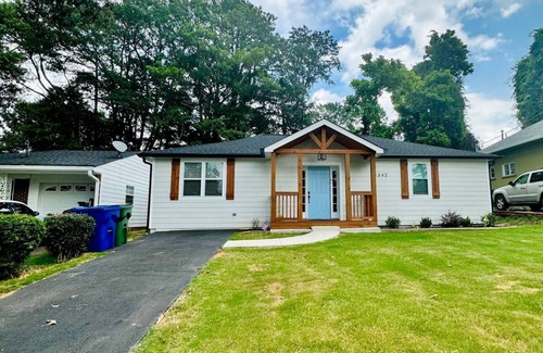 Atlanta House | Charming Atlanta 3-bedroom house - close to Mercedes Benz & ATL Airport