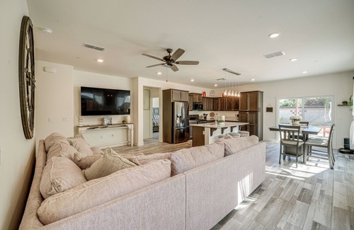 Greenacres House | Charming Bakersfield Home w/Yard & Patio!