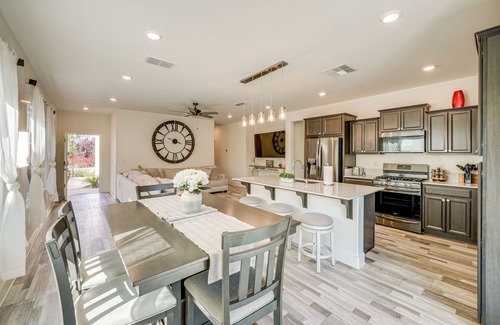 Greenacres House | Charming Bakersfield Home w/Yard & Patio!
