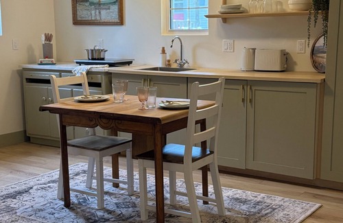 Ridgetown House | Charming Barn Conversion. Rural Curious? Come try small-town living!