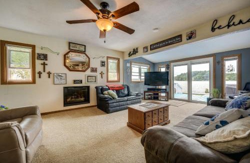 Battle Creek House | Charming Battle Creek Cottage with Dock!