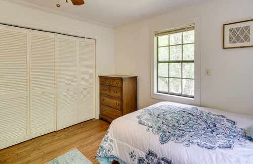 Shoreline Park Cottage | Charming Bay St Louis Cottage - 4 Mi to Casino!