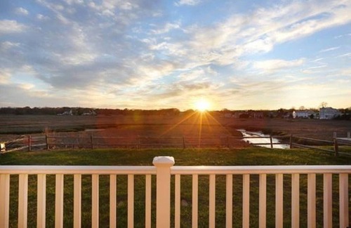 Green Harbor-Cedar Crest House | Charming Beach Cottage in Green Harbor-Just Steps to the Beach!