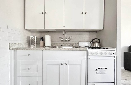 Pierpont Bay Apartment | Charming Beach Loft 38 steps to Pierpont Beach, Ventura -Pet Friendly!