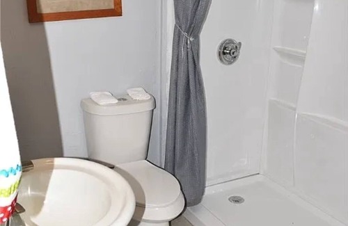 Mid Island House | Charming big home in fabulous Ft Myers Beach and a very short walk to the beach.