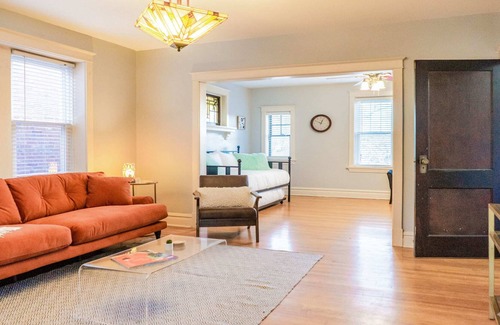 Southwest Garden Condo | Charming Botanical Gardens 2BR / ABODEbucks