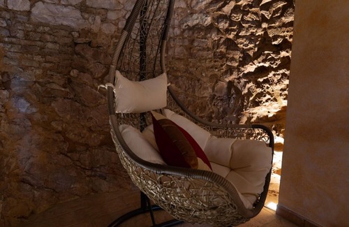 Spello Apartment | Charming brick and stone loft in a 17th-century chapel in the historic center
