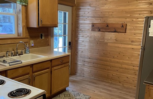 Brimley Cabin | Charming Brimley Escape with Sauna & Spectacular beach with Lake Superior Views!