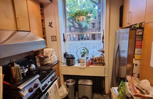 Park Slope House | Charming brownstone on quiet residential block in vibrant, diverse neighborhood