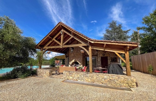 Siorac-en-Perigord House | Charming Bungalow with stunning views of the Dordogne River in the Perigord Noir