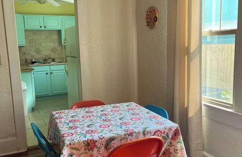 Jacksonville Beach House | Charming Bungalow Steps away from Beach Access Free WiFi