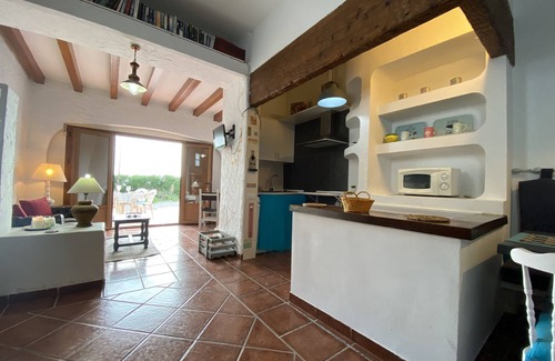 Roquetas de Mar House | Charming bungalow located on the edge of the beach
