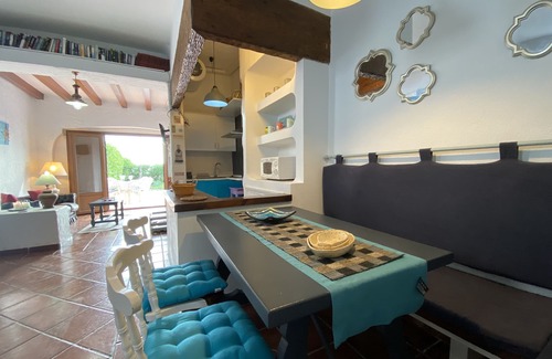 Roquetas de Mar House | Charming bungalow located on the edge of the beach