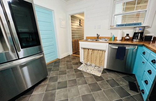 Travelers Rest House | Charming Bungalow On Main St & the Swamp Rabbit Trail with Private Pool
