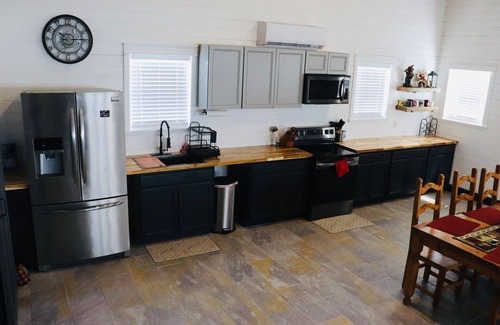 Punta Gorda House | Charming bungalow in beautiful Punta Gorda!