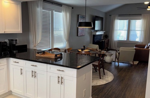 Tampa House | Charming bungalow in Tampa with king suite/WiFi/Walking distance to Stadium