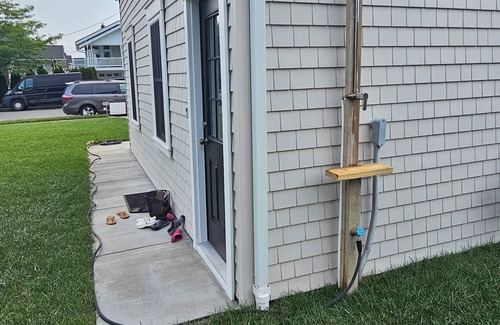 North End House | Charming bungalow in serene north Ocean City neighborhood. 6min walk to beach.
