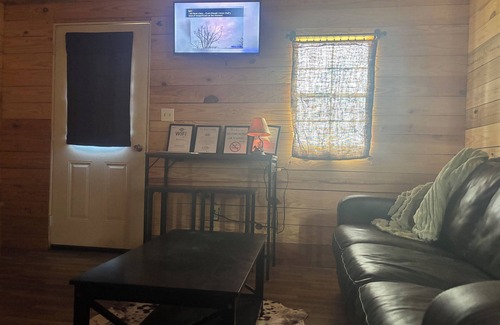 Avalon Cabin | Charming cabin close to Malmaison Wildlife Refuge, and McIntyre Scatters