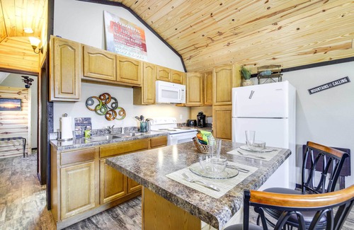 Newport Cabin | Charming Cabin Near Great Smoky Mountains!