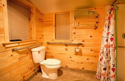 Grayling House | Charming Cabin Rental Nestled in the Peaceful Woods of Huron National Forest, Michigan