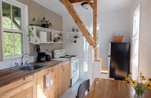 Decatur Cabin | Charming cabin with AC near Decatur