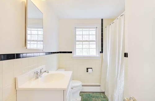 Falmouth House | Charming Cape Cod House with Private Beach Access