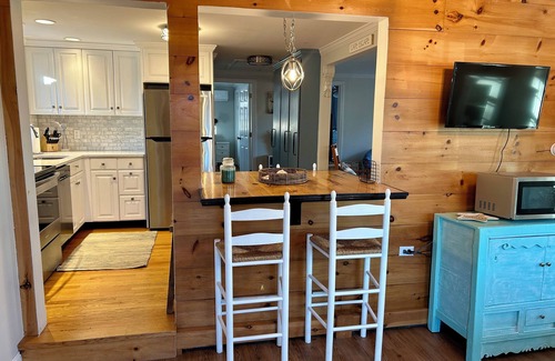 South Yarmouth House | Charming Cape house - NEW Central AC, WiFi, laundry, patio, short walk to beach