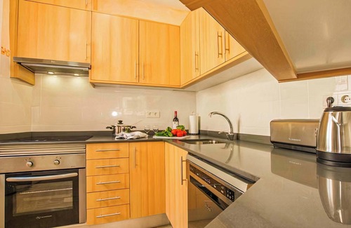 Crestatx Villa | Charming Casa Encinar in Tranquil Residential Area