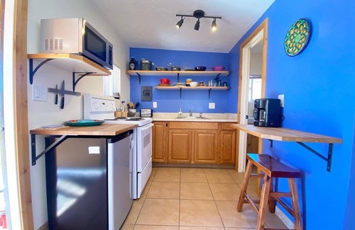 Kanab House | Charming Casita with fenced yard. Pets welcome
