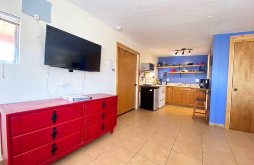 Kanab House | Charming Casita with fenced yard. Pets welcome