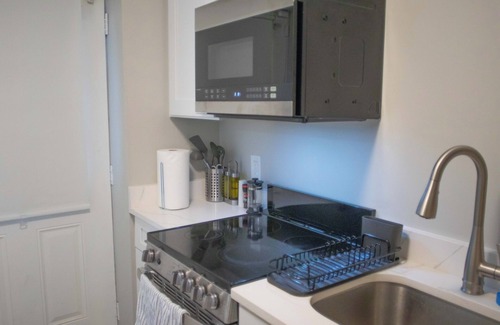 Northeast Apartment | Charming & Central DC Smart Apartment - Unit 2