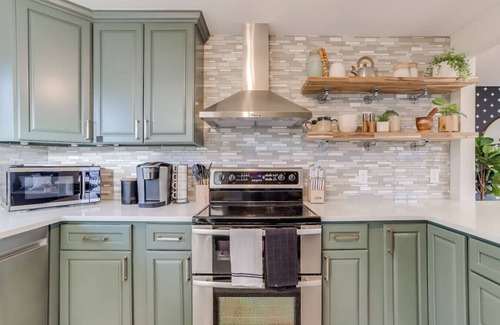 Berkley House | Charming Central Denver Bungalow | HOT TUB